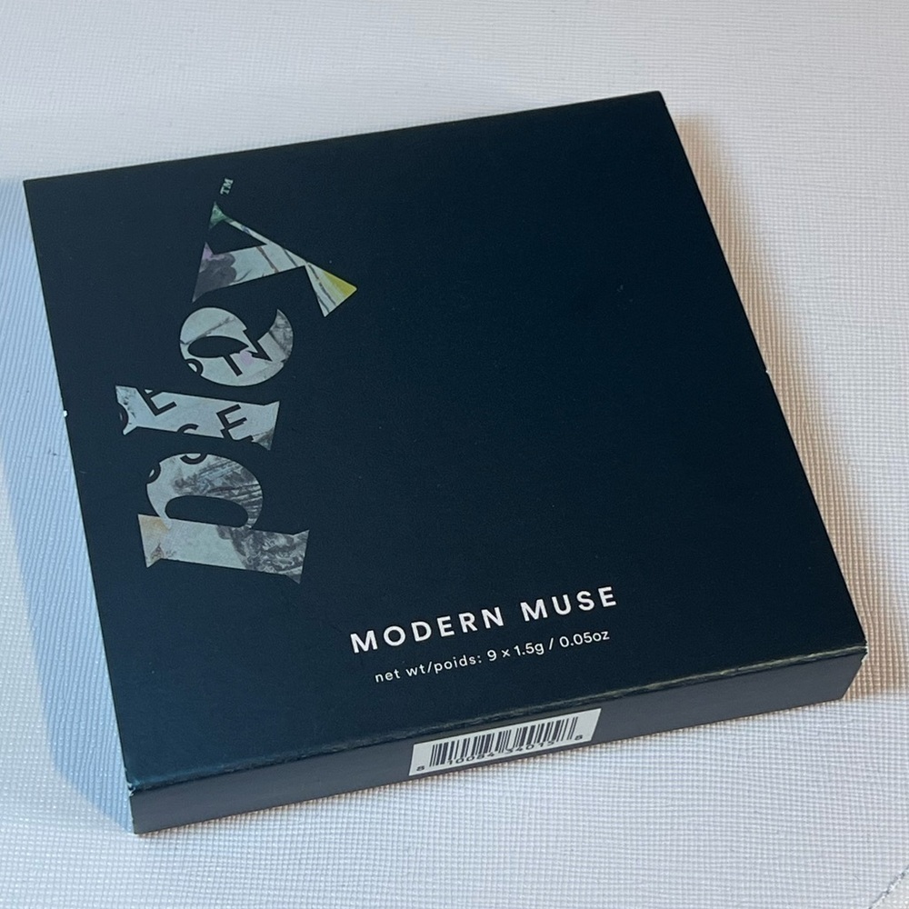 PLAY • MODERN MUSE PALETTE • NEW IN BOX - Picture 3 of 8